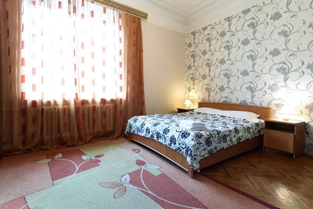 Home Hotel Apartments On Lva Tolstogo Kiew Exterior foto