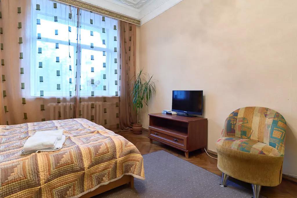 Home Hotel Apartments On Lva Tolstogo Kiew Exterior foto